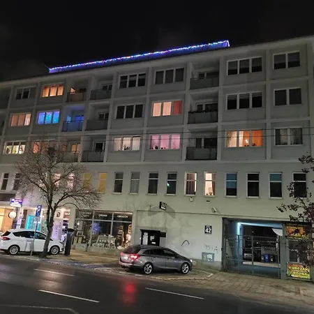 - Centre Main Station 170m Gdyně