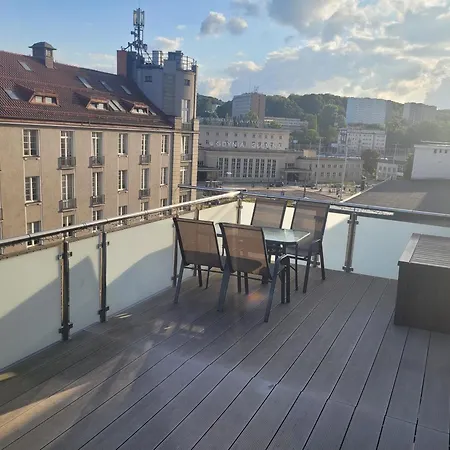 - Centre Main Station 170m דירה