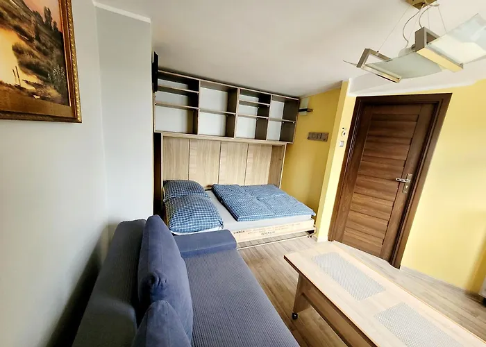 - Centre Main Station 170m Апартаменти Гдиня